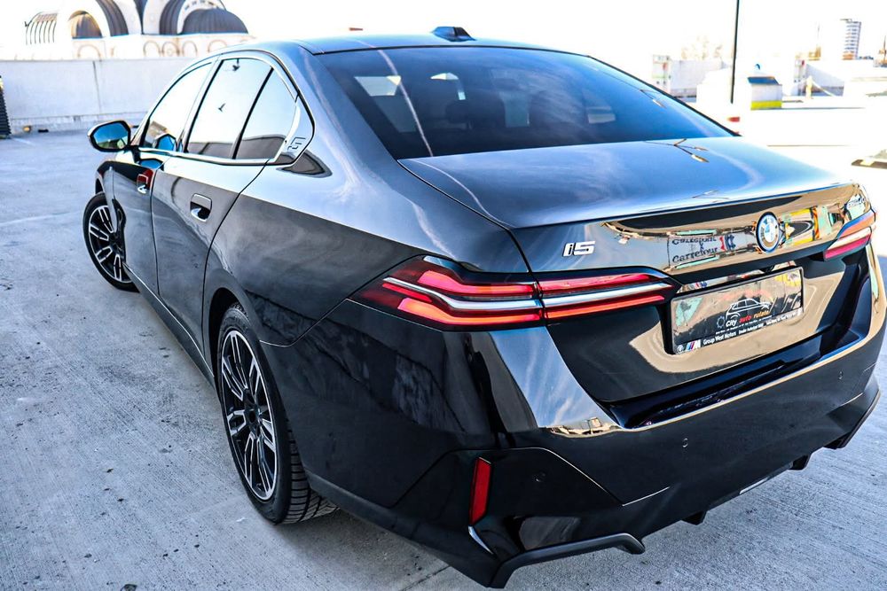 BMW i5 2024 — imagine 4