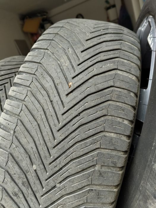 4бр. Michelin CrossClimate 2 SUV 235/50 R19 103V XL DOT 44/2023
