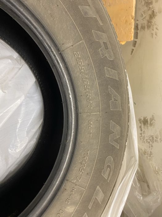 Продам резину в нормальном  состояний без порезов и грыж