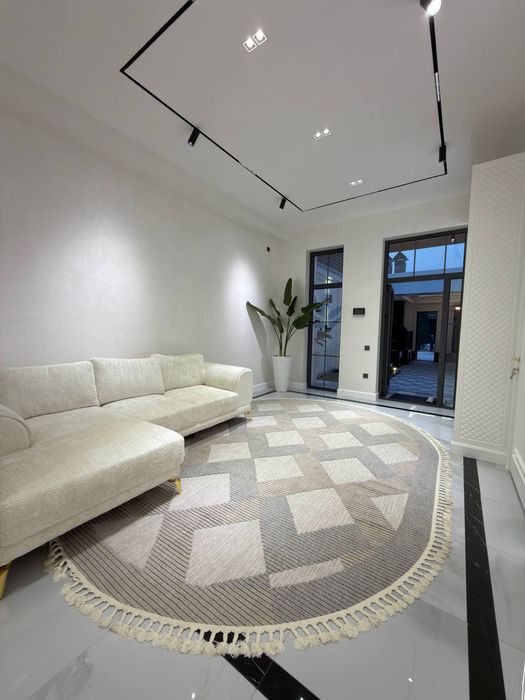 АРЕНДА НОВОГО ЕВРОДОМА (ПЕРВАЯ СДАЧА)

Локация: Яккасарайский район, у