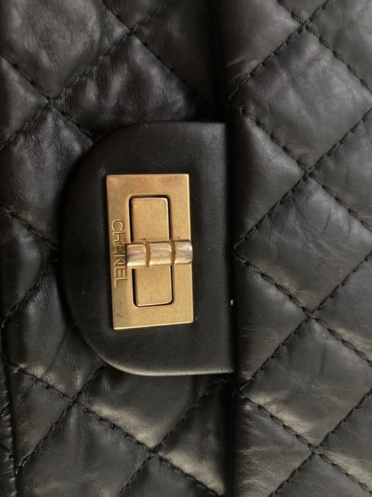 geanta chanel vintage 2009-2010
2.55 leather crossbody bag