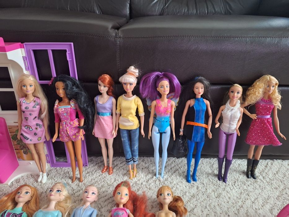 Lot Barbi Mattel.