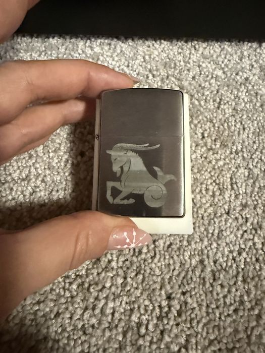 Bricheta Zippo capricorn