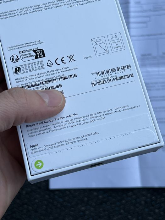 NOU   iPhone 17, 256GB, Black, Liber (SIGILAT) Factura !!!