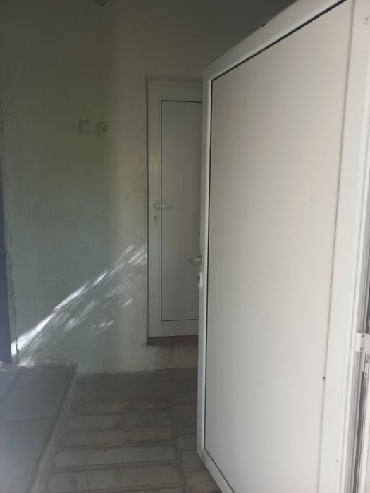 Къща на 50км от София - село Злокучене