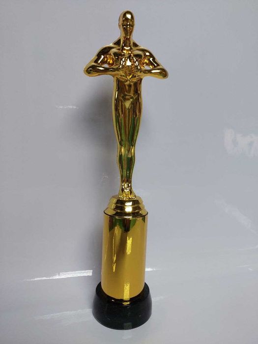 Оскар статуэтка награда