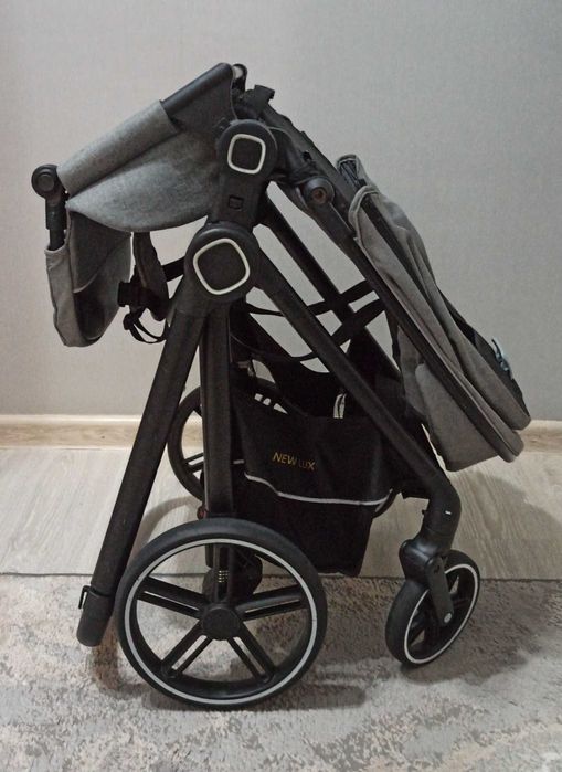 Коляска прогулочная New Lux Z1