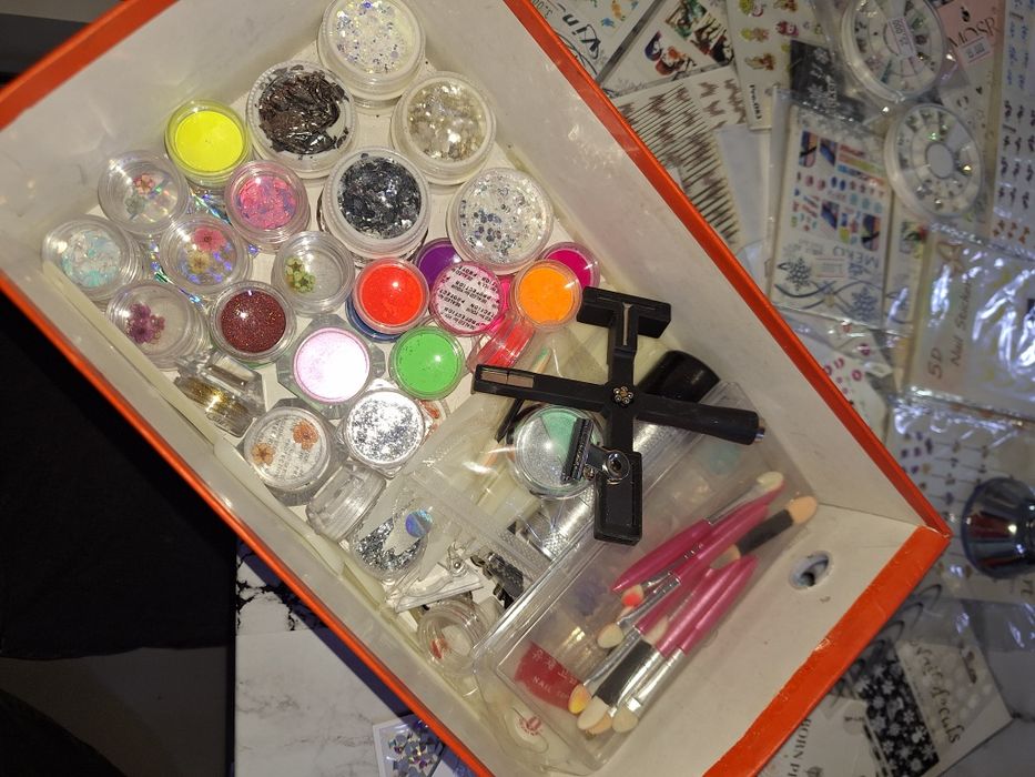 для мастеров маникюра