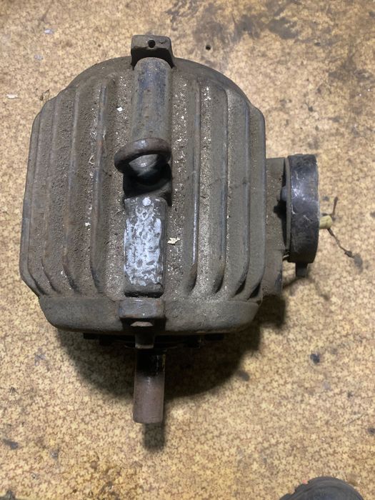 Электродвигателя продам