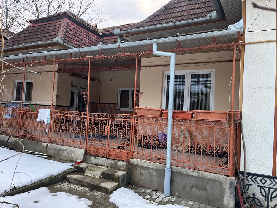 Vând casă în Valea Largă - Mureș