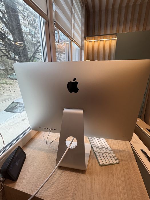 Apple iMac 27" Retina 5K (2017) – Перфектно състояние, пълен комплект