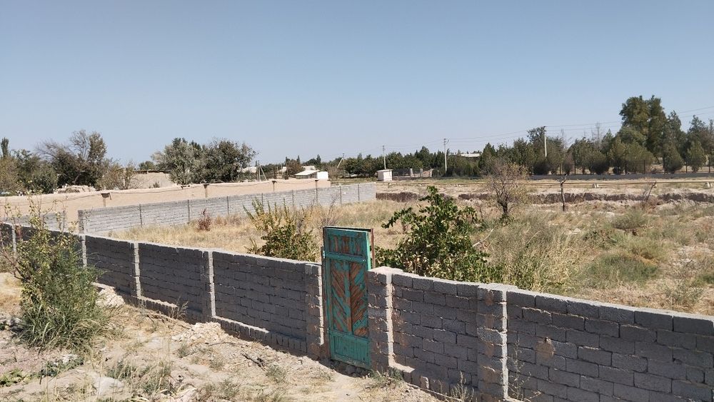 22 сутик Участка срочни сотилади