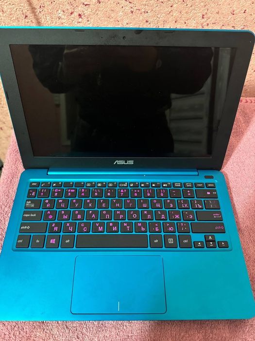 продается ноутбук asus