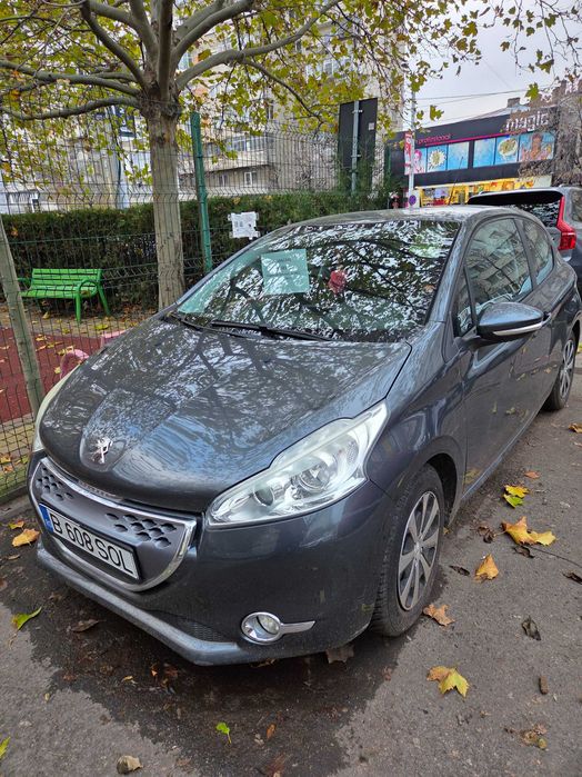 Peugeot 208 automata,diesel 2012