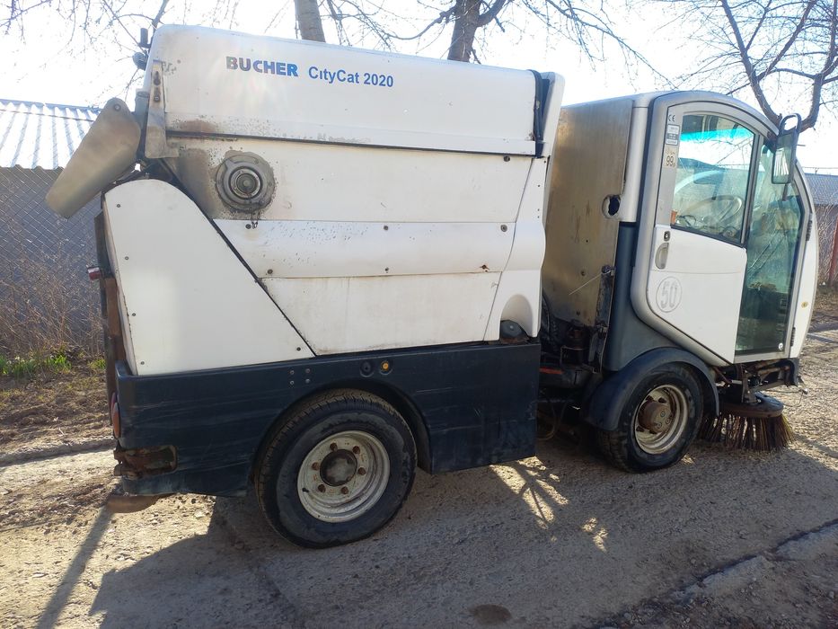 Maturatoare stradala BUCHER citycat 2020 funcționează,cu unele defecte