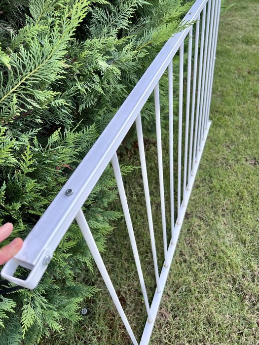 Vand 3 panouri metalice vopsite alb