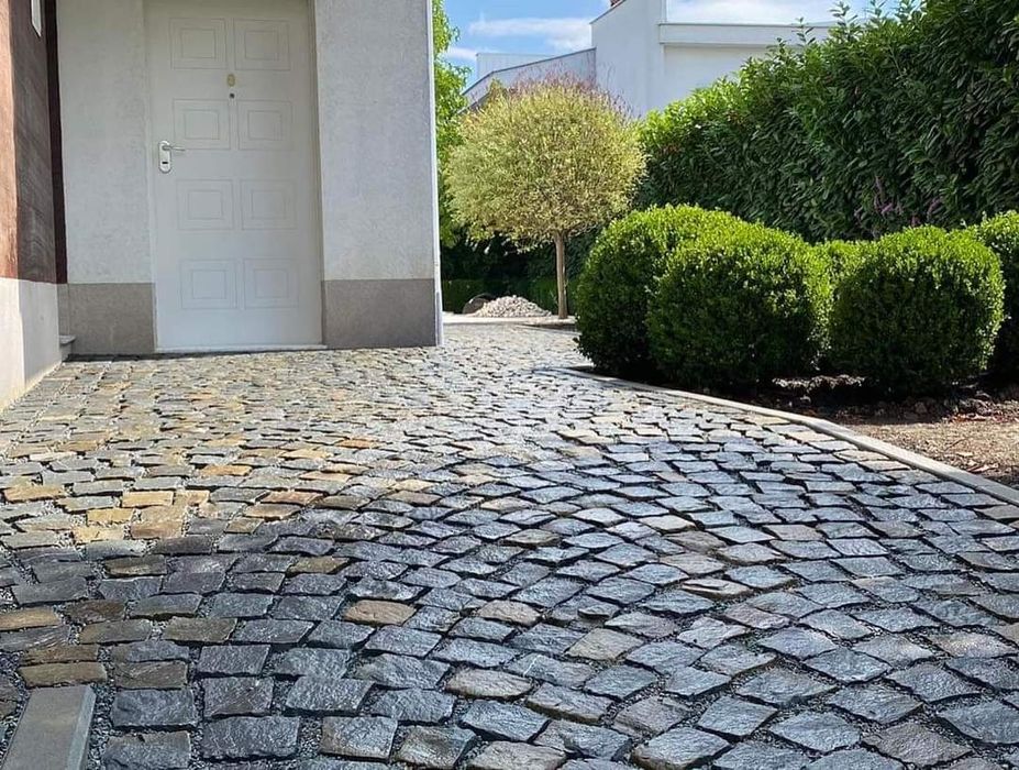 Piatră cubică Andezit.