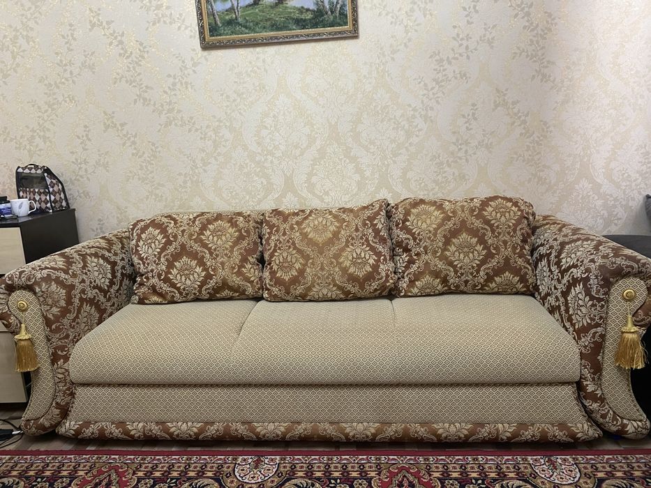 Продам хороший диван