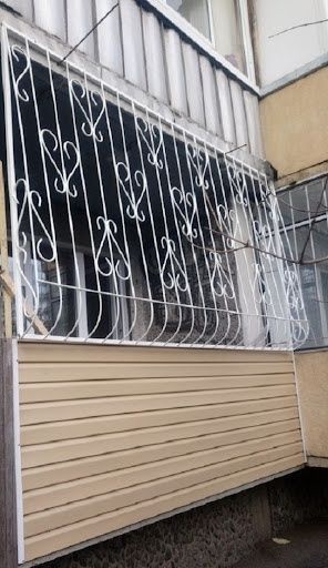 Решётки на окна металлические