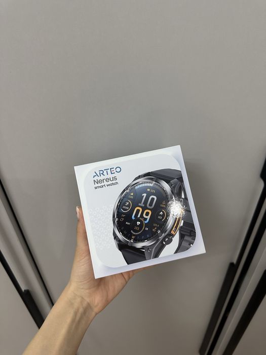 Продам умные часы arteo