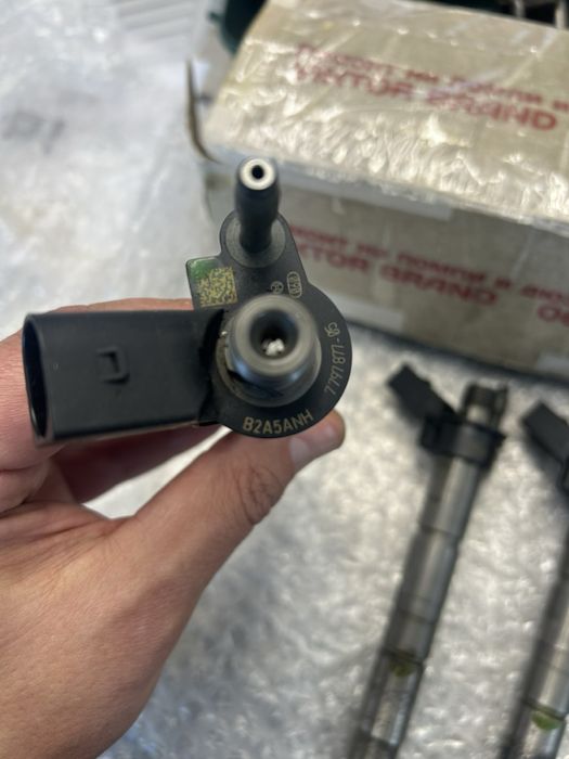 Продавам дюзи за BMW