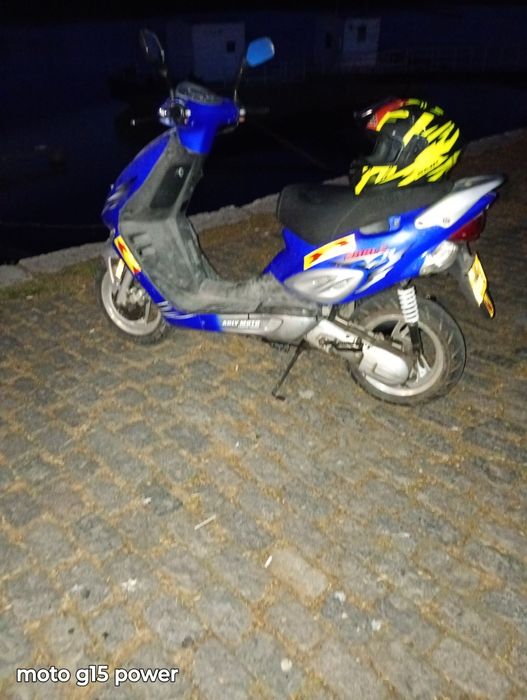 Scuter 2t motorizare Minarelli 50cc