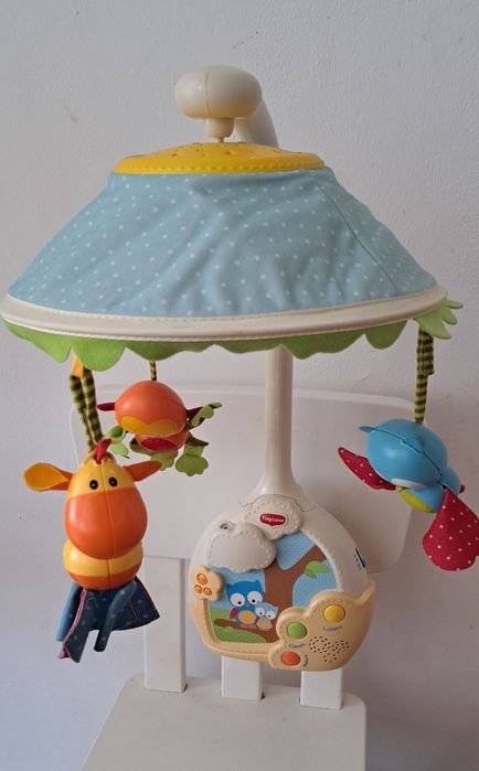 Tiny love Музикална въртележка