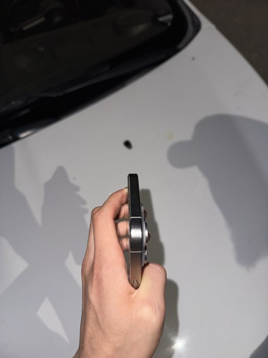 iphone 15 pro max Lla kelishamz