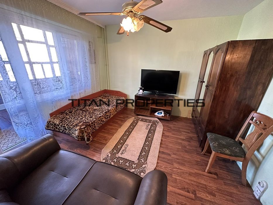 Продава се Тристаен апартамент в Бургас, Възраждане - 81 кв.м за 1667 €/кв.м - Снимка #3