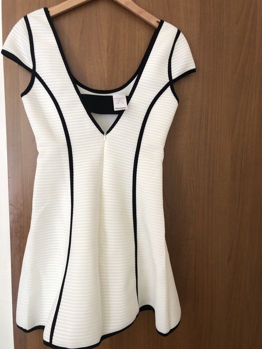 Официална рокля Bebe