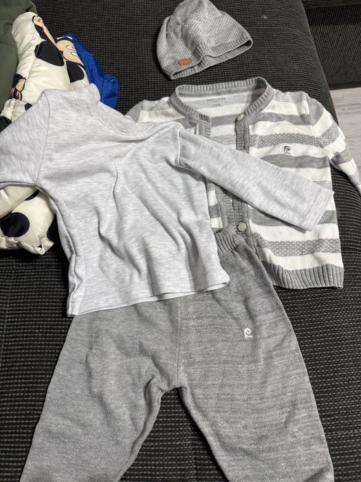 Haine baiat,varsta 9/12 luni