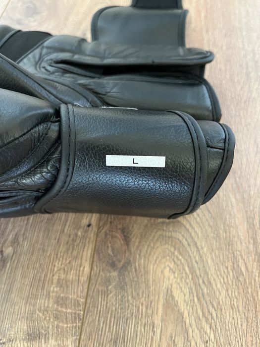 Боксови ръкавици Rival RB50