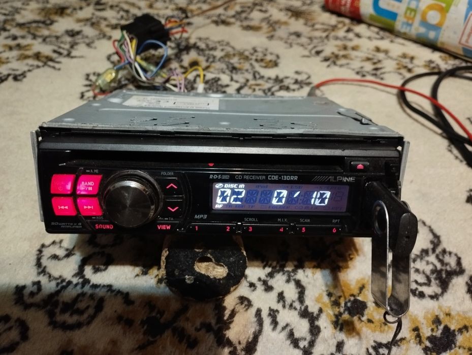 Alpine CDE 130RR player MP3 /USB /AUX /RCA