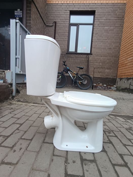 Унитаз керамический