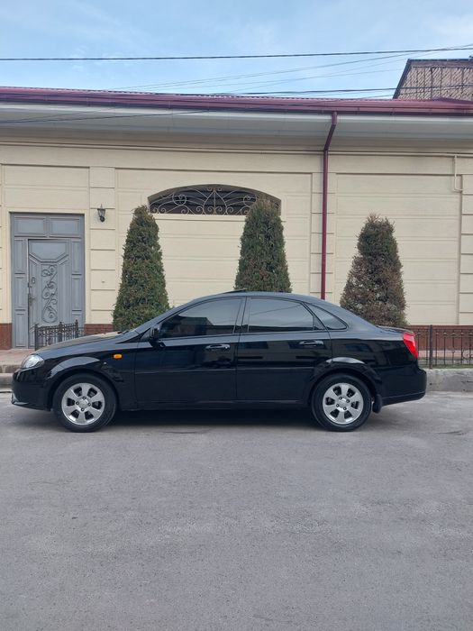 Gentra 2020 yil.Srochno Sotiladi. 3 Poz.Full.Avtomat.Qora.  Benzinda.