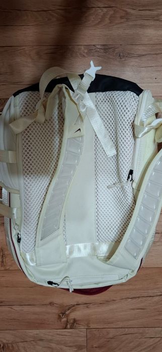 Продам рюкзак Nike