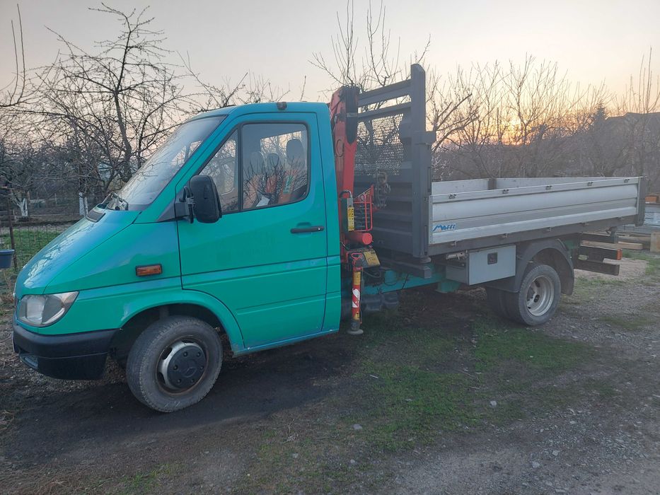 trasport marfa basculabil cu macara