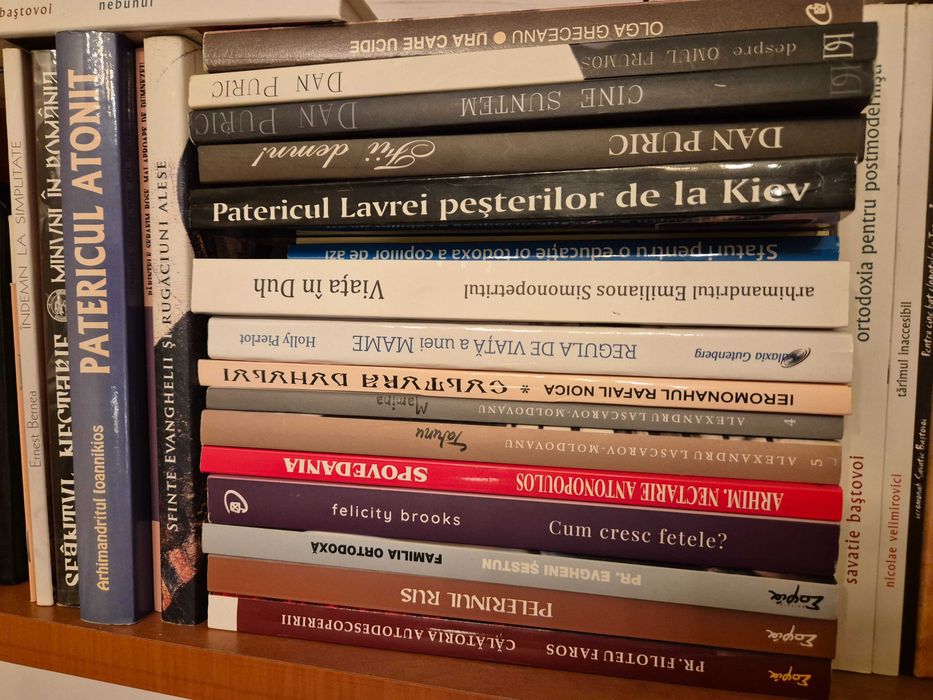Carti religioase in stare foarte buna