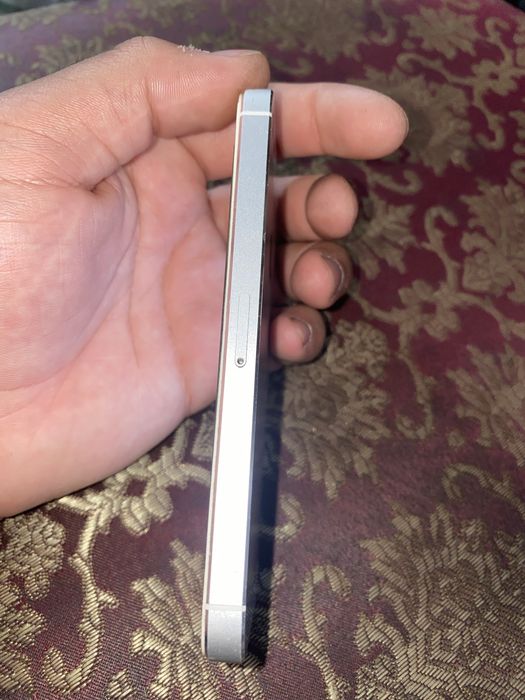 Продам айфон 5s