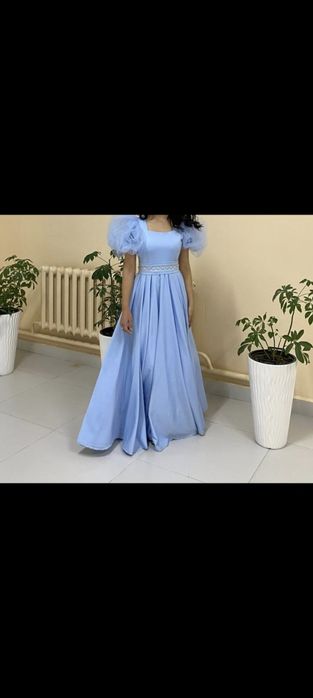 Екі көйлек сатылады