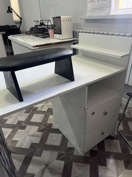 Столы для маникюра 12.000