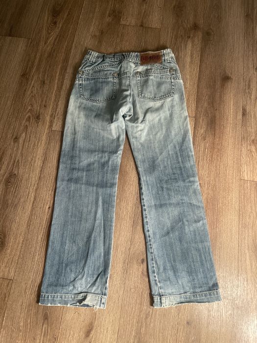 Винтажные джинсы от бренда DsquaRed2