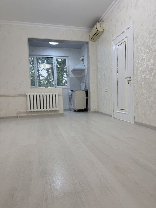 Срочно продаётся  своя однокомнатная квартира

1/4/4 Ориентир: Ин