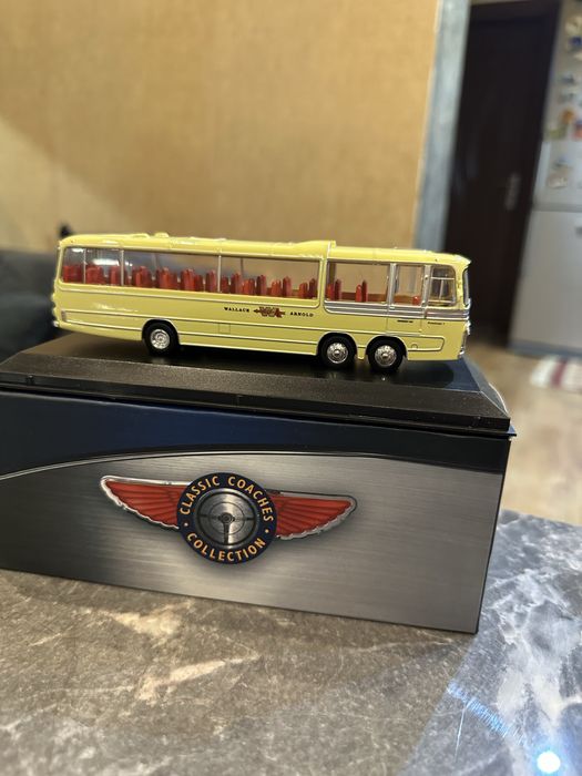 Колекционерски камиончета и автобуси