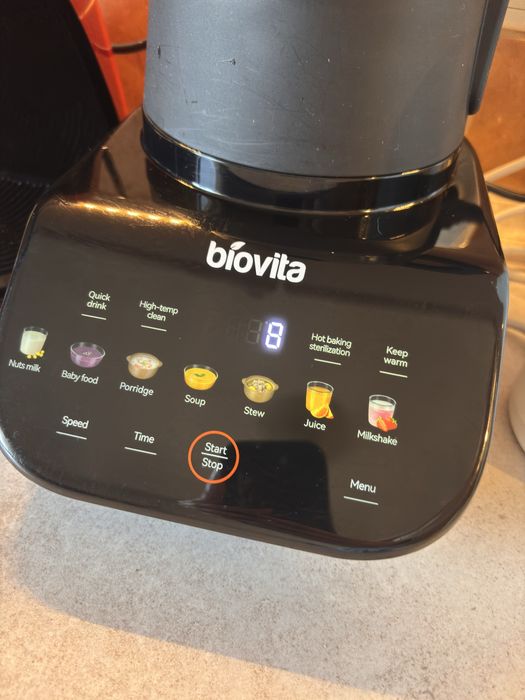 Blender cu încălzire Biovita , 1.75 L capacitate, 1900 W