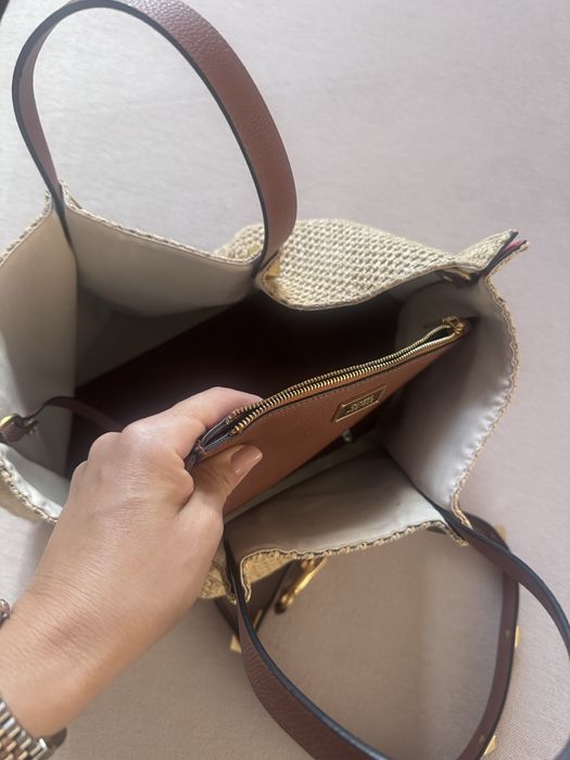 Valentino лятна чанта рафия и кожа