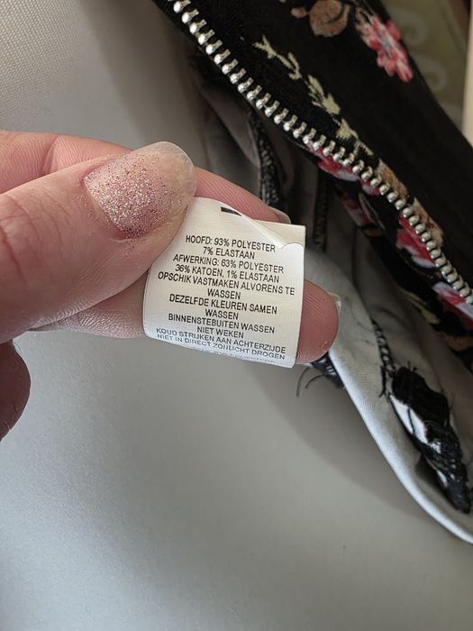 Hanorac floral catifelat Atmosphere made in Romania