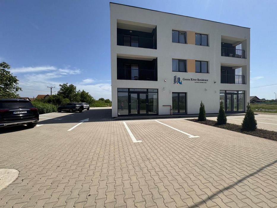 De inchiriat Apartament cu 2 camere mobilat utilat parcare