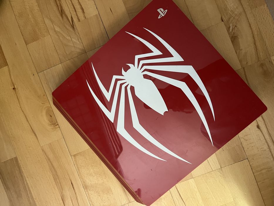 PlayStation 4 Pro Spider-Man Limited edition 1 TB СПЕШНО!
