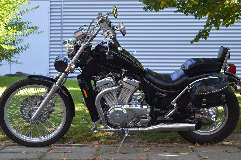 Сузуки интрудер VS 800